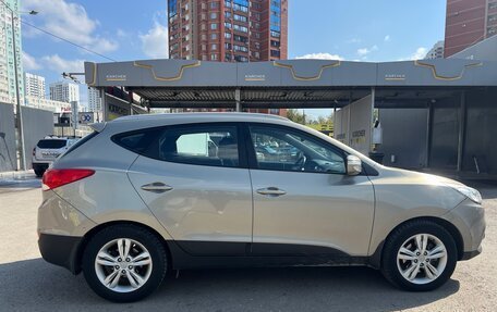 Hyundai ix35 I рестайлинг, 2010 год, 1 190 000 рублей, 10 фотография