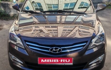 Hyundai Solaris II рестайлинг, 2015 год, 1 250 000 рублей, 1 фотография