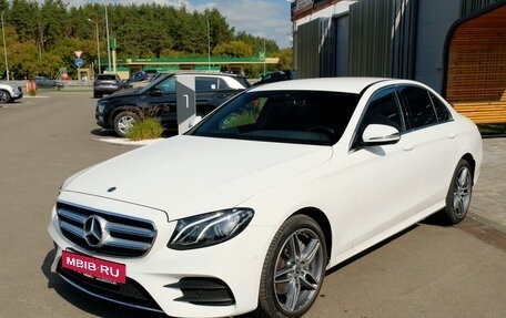 Mercedes-Benz E-Класс, 2019 год, 4 120 000 рублей, 4 фотография