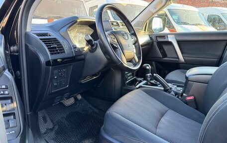 Toyota Land Cruiser Prado 150 рестайлинг 2, 2020 год, 3 950 000 рублей, 7 фотография