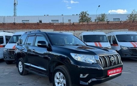 Toyota Land Cruiser Prado 150 рестайлинг 2, 2020 год, 3 950 000 рублей, 3 фотография