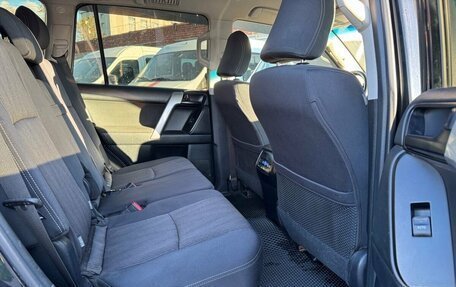 Toyota Land Cruiser Prado 150 рестайлинг 2, 2020 год, 3 950 000 рублей, 11 фотография