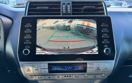 Toyota Land Cruiser Prado 150 рестайлинг 2, 2020 год, 3 950 000 рублей, 14 фотография