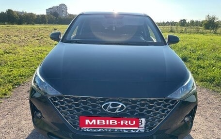 Hyundai Solaris II рестайлинг, 2020 год, 1 670 000 рублей, 3 фотография