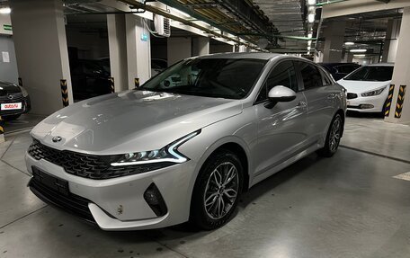 KIA K5, 2021 год, 2 800 000 рублей, 8 фотография