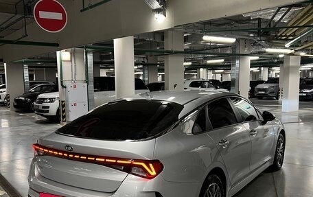 KIA K5, 2021 год, 2 800 000 рублей, 5 фотография