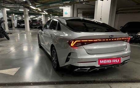 KIA K5, 2021 год, 2 800 000 рублей, 10 фотография