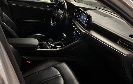KIA K5, 2021 год, 2 800 000 рублей, 21 фотография