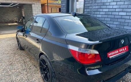 BMW 5 серия, 2005 год, 870 000 рублей, 3 фотография