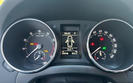 Skoda Yeti I рестайлинг, 2011 год, 1 100 000 рублей, 13 фотография