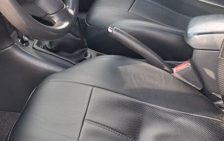 Toyota Corolla, 2005 год, 700 000 рублей, 5 фотография