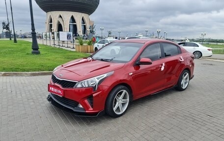 KIA Rio IV, 2021 год, 1 100 000 рублей, 1 фотография