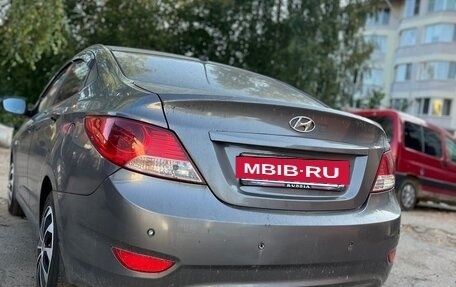 Hyundai Solaris II рестайлинг, 2011 год, 750 000 рублей, 5 фотография