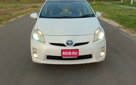 Toyota Prius, 2010 год, 1 050 000 рублей, 5 фотография
