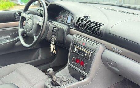 Audi A4, 1998 год, 470 000 рублей, 9 фотография