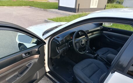 Audi A4, 1999 год, 425 000 рублей, 11 фотография