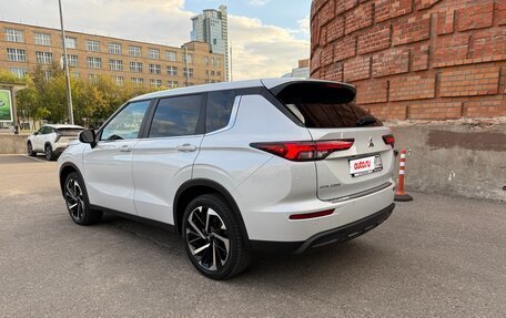 Mitsubishi Outlander, 2021 год, 3 888 800 рублей, 17 фотография