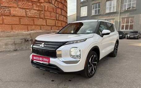 Mitsubishi Outlander, 2021 год, 3 888 800 рублей, 6 фотография