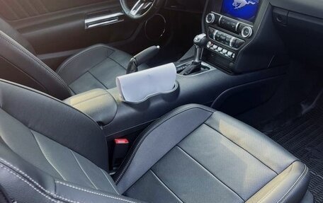 Ford Mustang VI рестайлинг, 2020 год, 3 000 000 рублей, 15 фотография