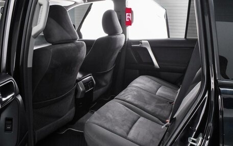 Toyota Land Cruiser Prado 150 рестайлинг 2, 2011 год, 2 729 000 рублей, 11 фотография