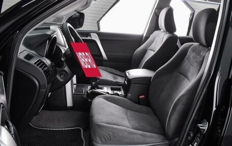 Toyota Land Cruiser Prado 150 рестайлинг 2, 2011 год, 2 729 000 рублей, 10 фотография