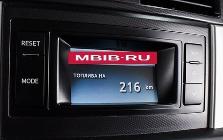 Toyota Land Cruiser Prado 150 рестайлинг 2, 2011 год, 2 729 000 рублей, 13 фотография