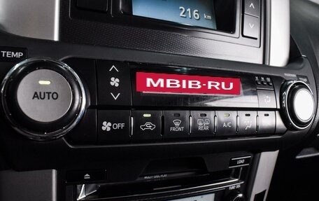 Toyota Land Cruiser Prado 150 рестайлинг 2, 2011 год, 2 729 000 рублей, 14 фотография