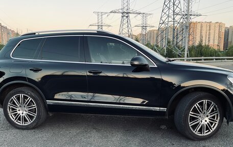 Volkswagen Touareg III, 2016 год, 3 250 000 рублей, 3 фотография