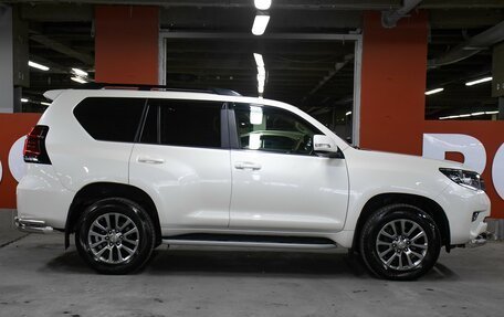 Toyota Land Cruiser Prado 150 рестайлинг 2, 2018 год, 5 298 000 рублей, 4 фотография