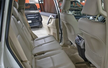 Toyota Land Cruiser Prado 150 рестайлинг 2, 2018 год, 5 298 000 рублей, 12 фотография