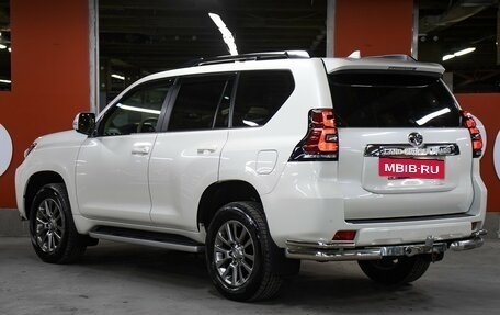 Toyota Land Cruiser Prado 150 рестайлинг 2, 2018 год, 5 298 000 рублей, 7 фотография