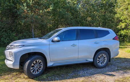 Mitsubishi Pajero Sport III рестайлинг, 2020 год, 3 190 000 рублей, 2 фотография