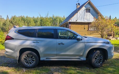 Mitsubishi Pajero Sport III рестайлинг, 2020 год, 3 190 000 рублей, 5 фотография