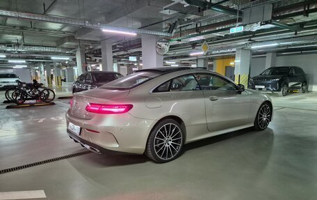Mercedes-Benz E-Класс, 2019 год, 4 950 000 рублей, 5 фотография