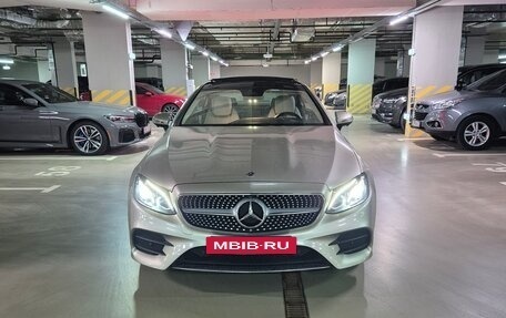 Mercedes-Benz E-Класс, 2019 год, 4 950 000 рублей, 7 фотография