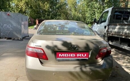 Toyota Camry, 2006 год, 650 000 рублей, 2 фотография