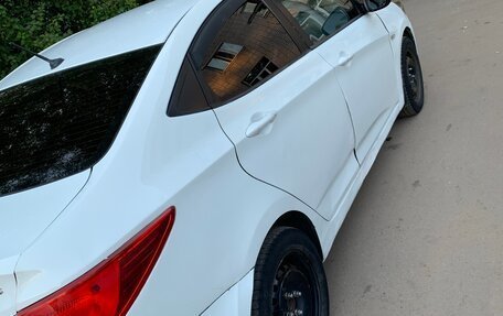 Hyundai Solaris II рестайлинг, 2015 год, 550 000 рублей, 5 фотография