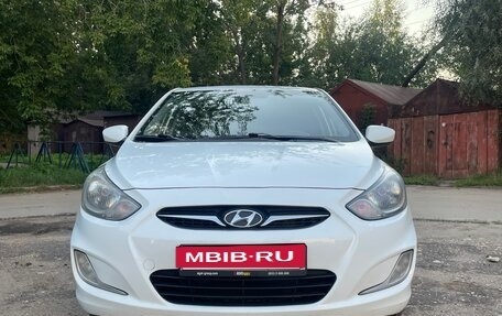 Hyundai Solaris II рестайлинг, 2012 год, 600 000 рублей, 7 фотография