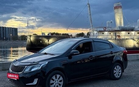 KIA Rio III рестайлинг, 2011 год, 1 000 000 рублей, 2 фотография