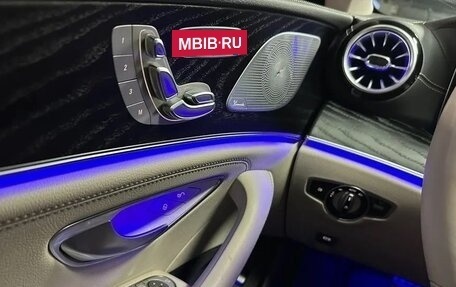 Mercedes-Benz CLS, 2022 год, 4 850 000 рублей, 6 фотография