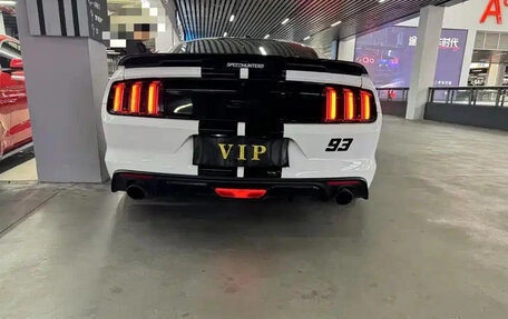 Ford Mustang VI рестайлинг, 2022 год, 2 950 111 рублей, 8 фотография