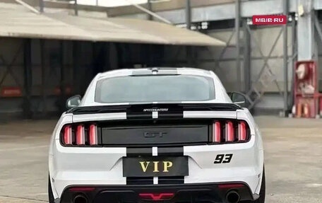 Ford Mustang VI рестайлинг, 2022 год, 2 950 111 рублей, 5 фотография