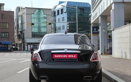 Rolls-Royce Ghost Series II рестайлинг, 2022 год, 36 000 000 рублей, 4 фотография