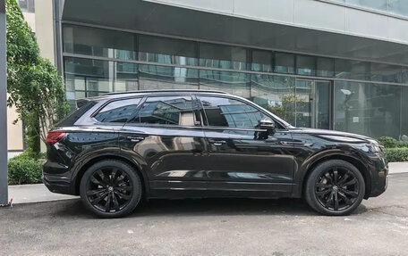 Volkswagen Touareg III, 2021 год, 4 100 000 рублей, 4 фотография