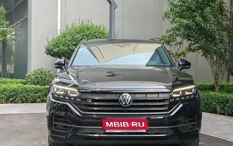 Volkswagen Touareg III, 2021 год, 4 100 000 рублей, 2 фотография