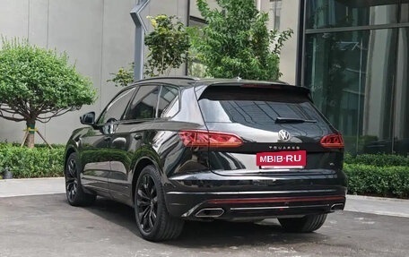 Volkswagen Touareg III, 2021 год, 4 100 000 рублей, 5 фотография