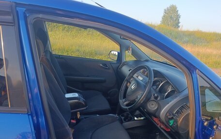 Honda Fit III, 2002 год, 360 000 рублей, 11 фотография