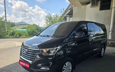 Hyundai Grand Starex Grand Starex I рестайлинг 2, 2021 год, 2 670 000 рублей, 1 фотография
