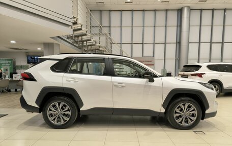 Toyota RAV4, 2025 год, 3 990 000 рублей, 5 фотография