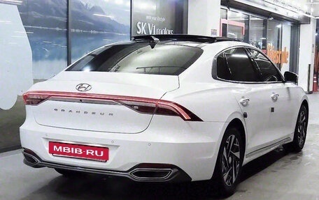 Hyundai Grandeur, 2021 год, 2 300 000 рублей, 4 фотография